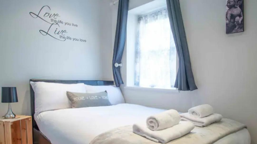 Super Central Beautiful Three Bedroom Лондон Экстерьер фото