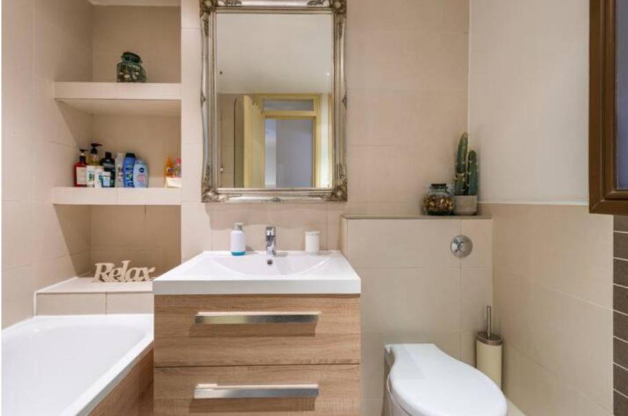 Super Central Beautiful Three Bedroom Лондон Экстерьер фото